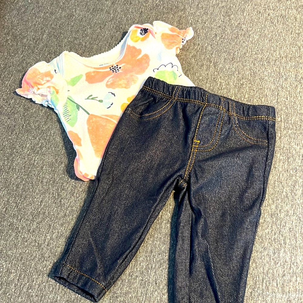 Carter’s Girl Floral Onesie w/ Blue Jeans, 2-Pc